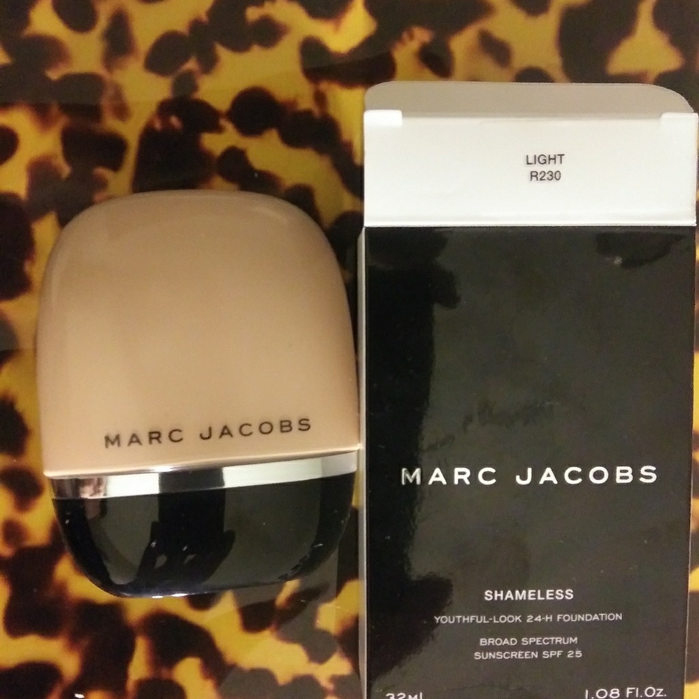 Marc Jacobs shameless youthful look 24 hour founda